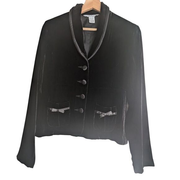 Luxury Silk Blend Black Velvet Blazer with Bow Accent Ribbon Detailing Size 6 - Picture 4 of 15